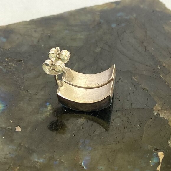 Sterling Silver 925 Southwest Style Blue Sodalite Inlay Quarter Hoop Earrings - Picture 12 of 16